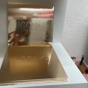 Eyeshadow palette (new)